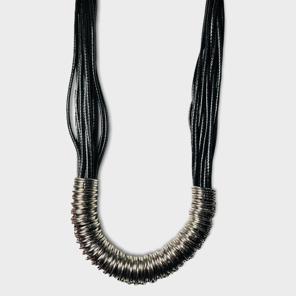 NWT Fashion Necklace